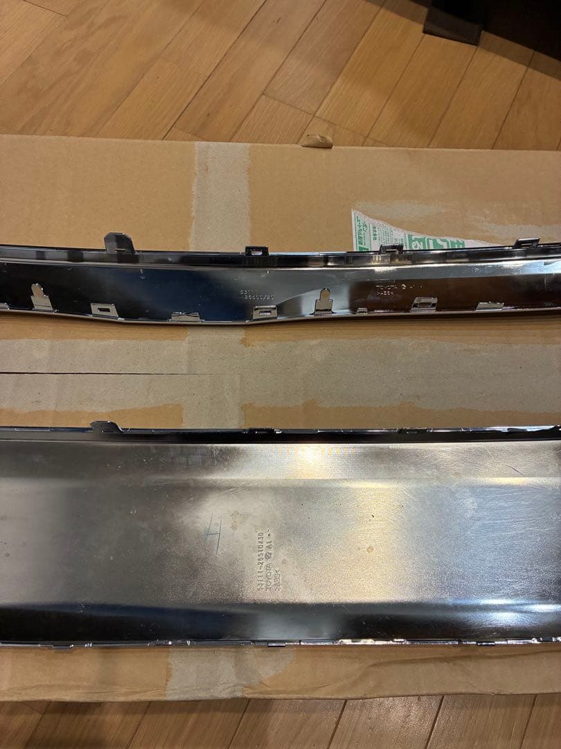 ⭐︎極美品⭐︎ ハイエース 200系 純正 グリル